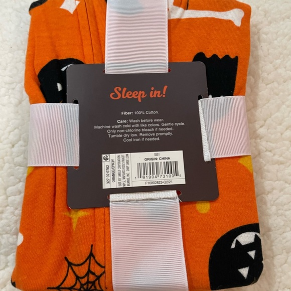 🆕 Target Infant 🎃 Halloween Print Sleep N Play, 1 Piece Sleep PJs - Picture 3 of 5